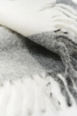 Cph Shawl 4 Wool Mix